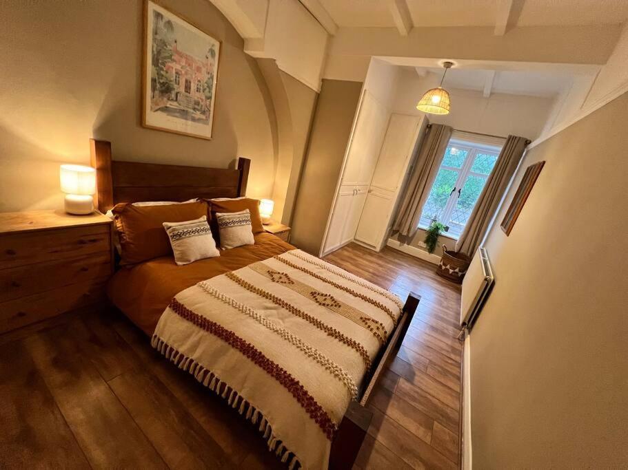 Beautiful Flat Sleeps 4 In Taplow Maidenhead Near Windsor And Ascot Racecourses Near Legoland Apartment ภายนอก รูปภาพ